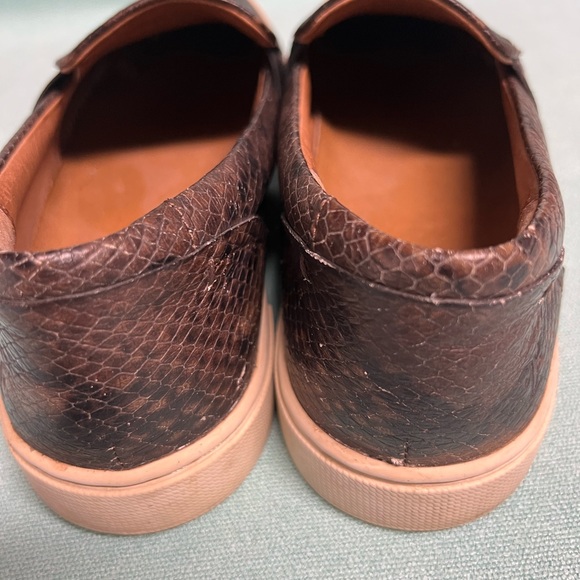 Frye Ivy Brown Snake Print leather Slip-On sneaker soles loafer - Picture 5 of 10